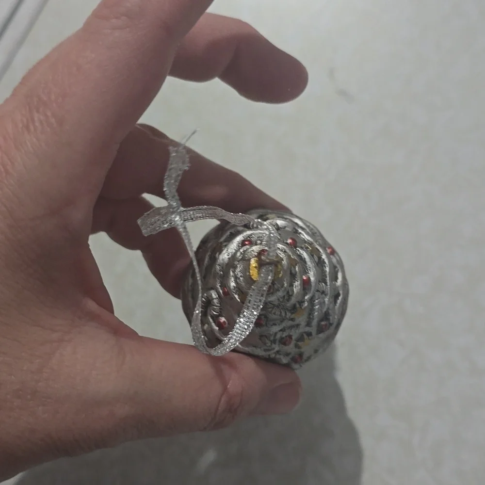 Festive Christmas Tree Ornament‎ with Candy Cane